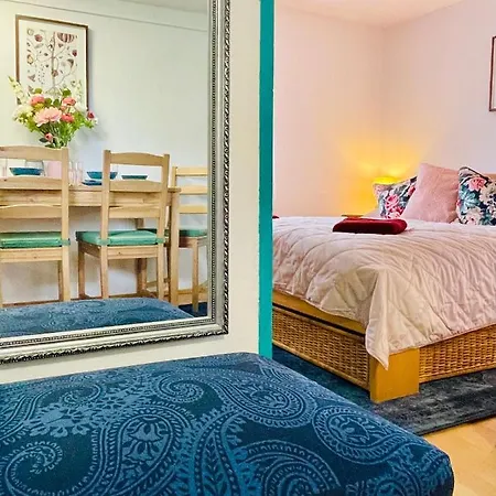 Csipkebogyo Nyaralohaz - * Шиофок