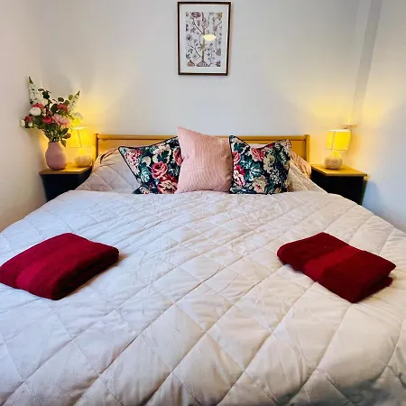 Csipkebogyó - Nyaraló