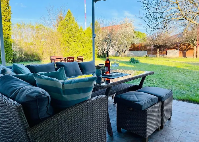 Csipkebogyo Nyaralohaz - Vakantiehuis Siófok