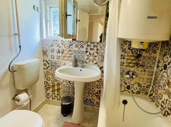 Csipkebogyo Nyaralohaz - * Siófok