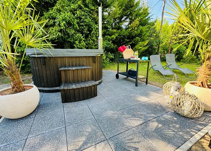 Csipkebogyo Nyaralohaz - Vakantiehuis Siófok